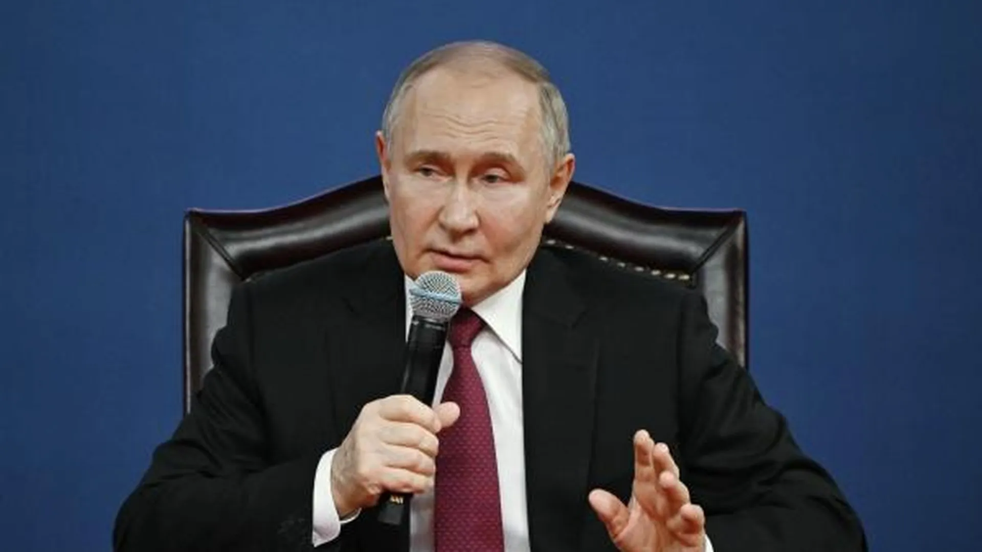 «Раньше общались». Путин постоянно контактировал с Зеленским до острой фазы конфликта