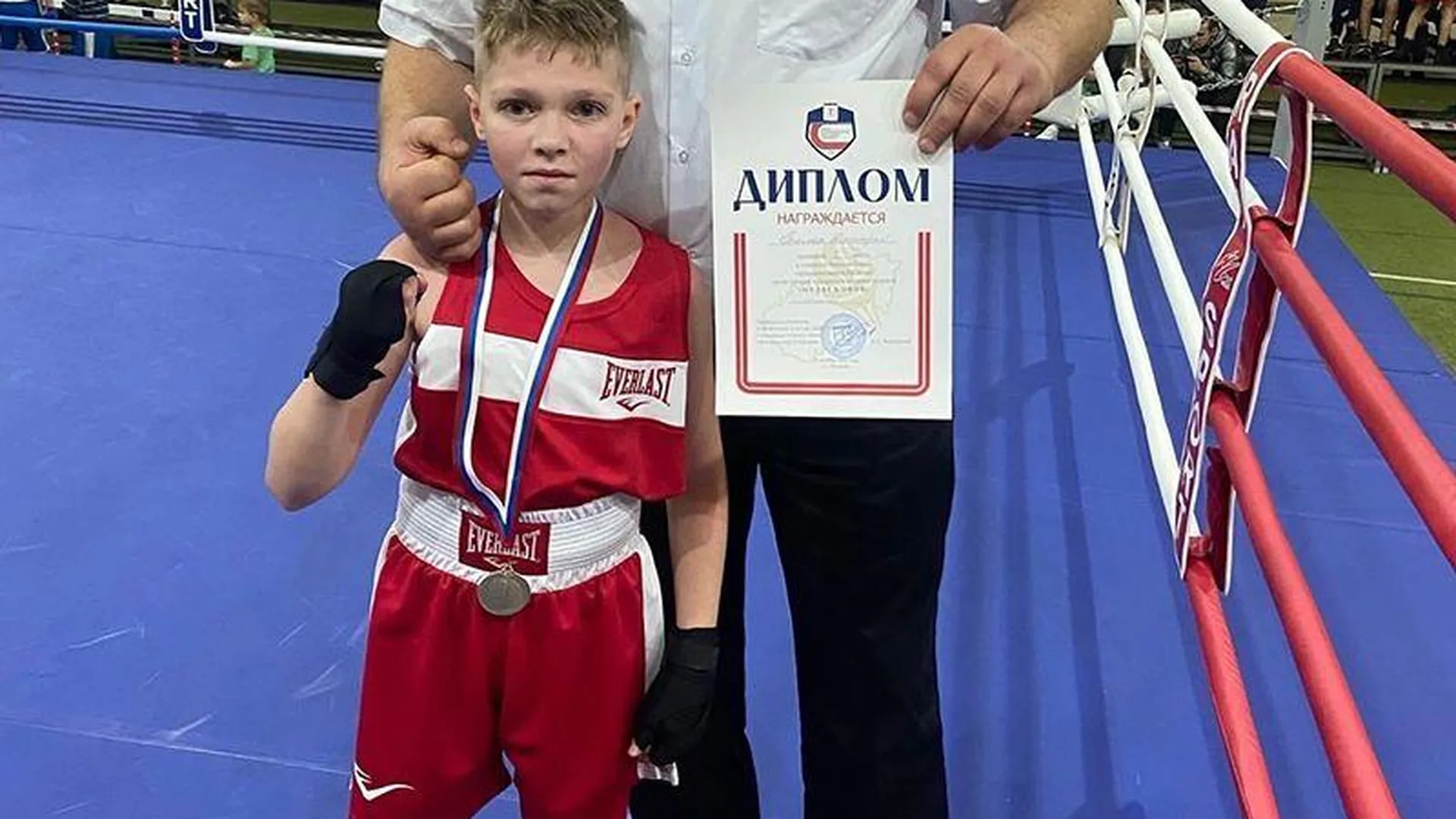 Юные боксеры из Павловского Посада достойно представили округ на подмосковном турнире