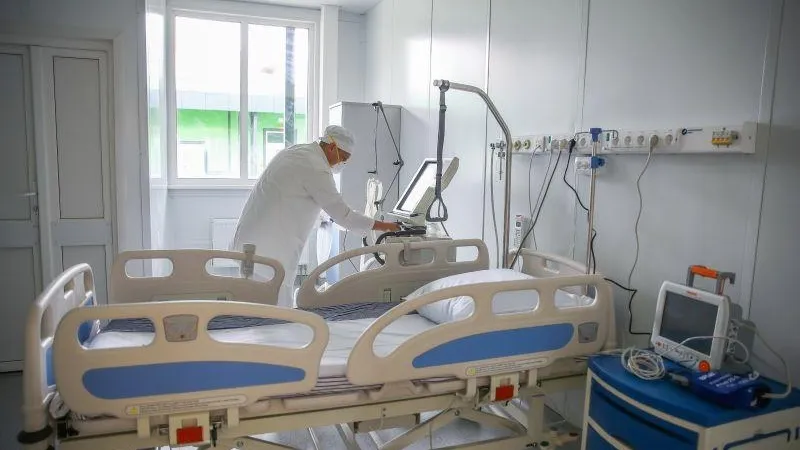 Три с половиной сотни функциональных кроватей поступило в больницы Подмосковья