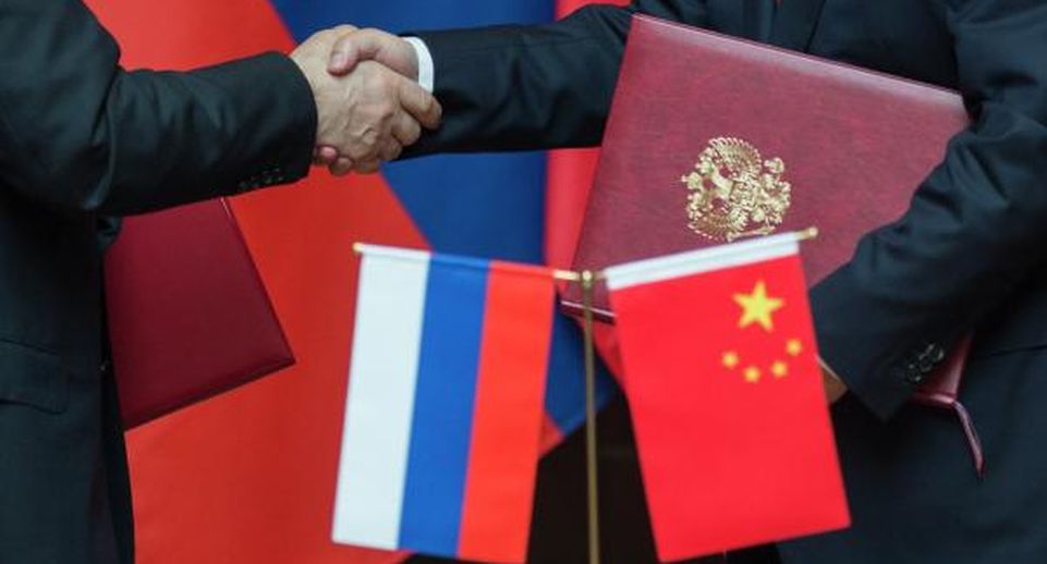 Песков: взаимодействие России и Китая является серьезным балансирующим элементом