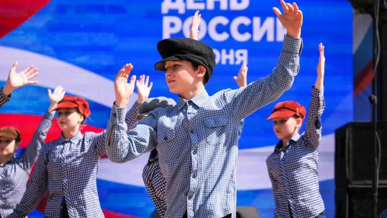 Губернатор Воробьев: В честь Дня России подготовили развлекательные программы в 90 парках Подмосковья