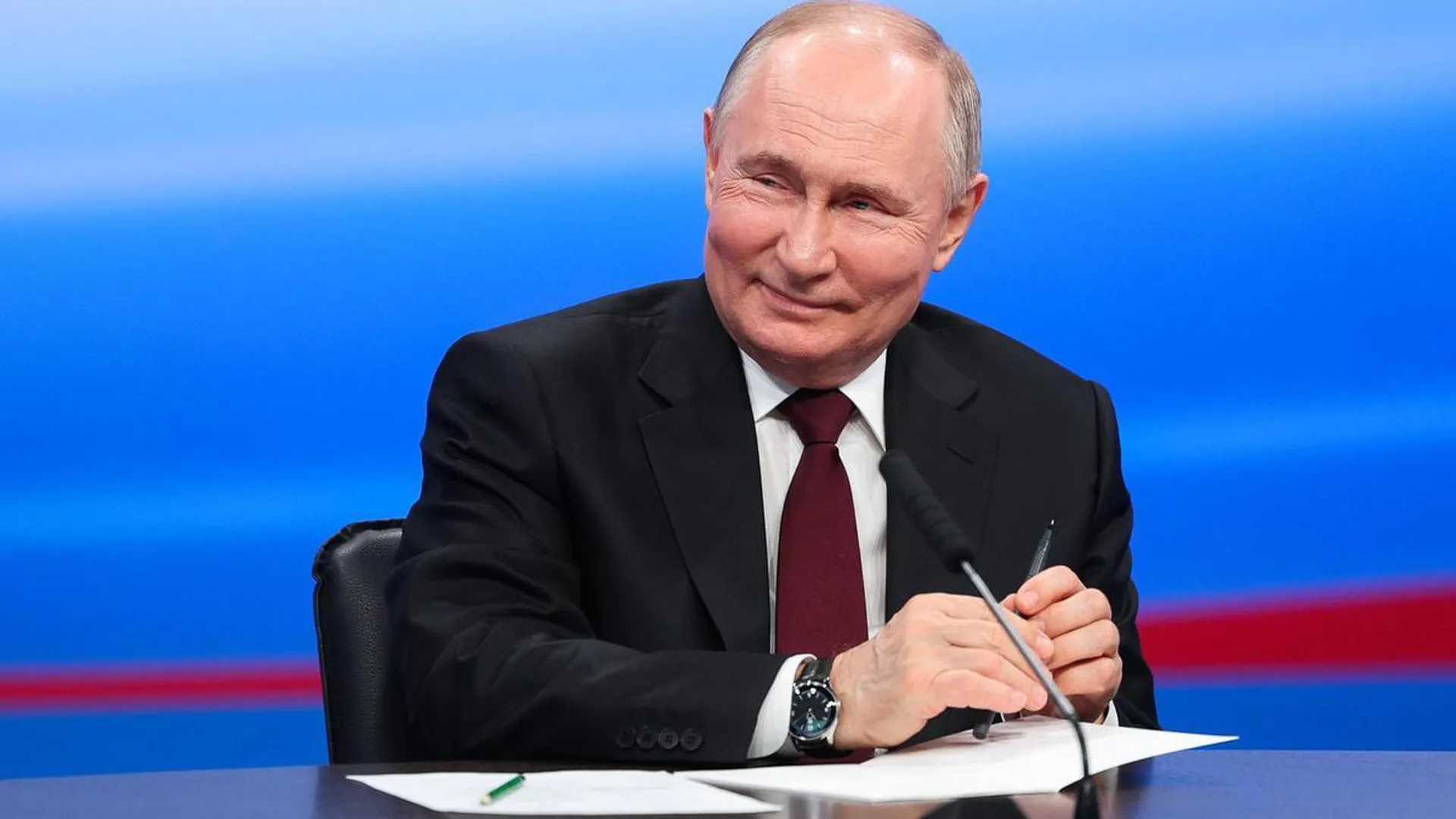 Путин признался в желании побыть студентом