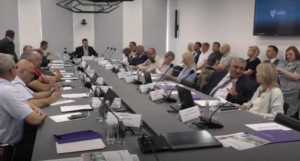 Представители администрации Подольска посетили предприятие «Физприбор»