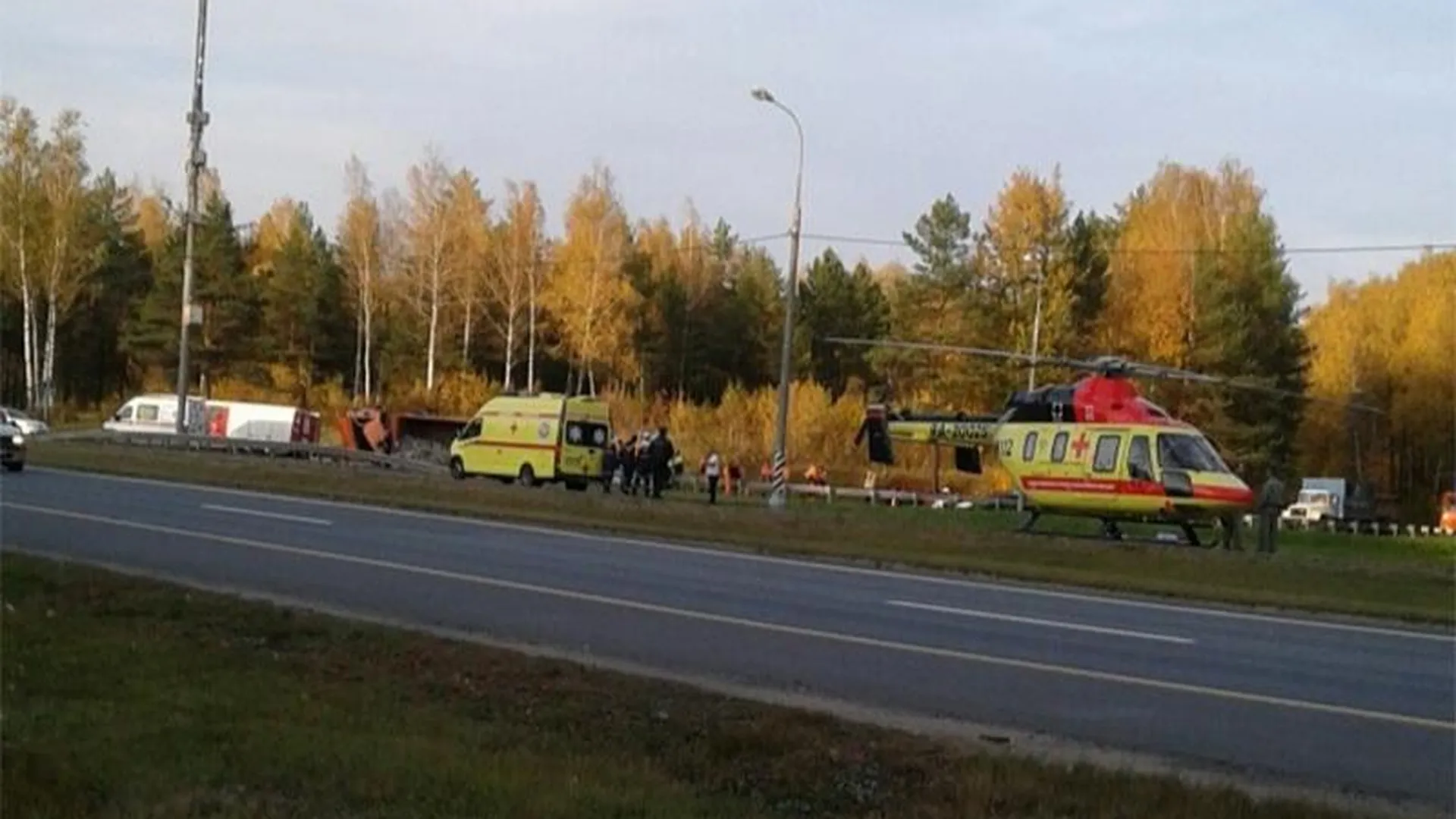 Водитель КамАЗа получил тяжелые травмы в ДТП под Серпуховом