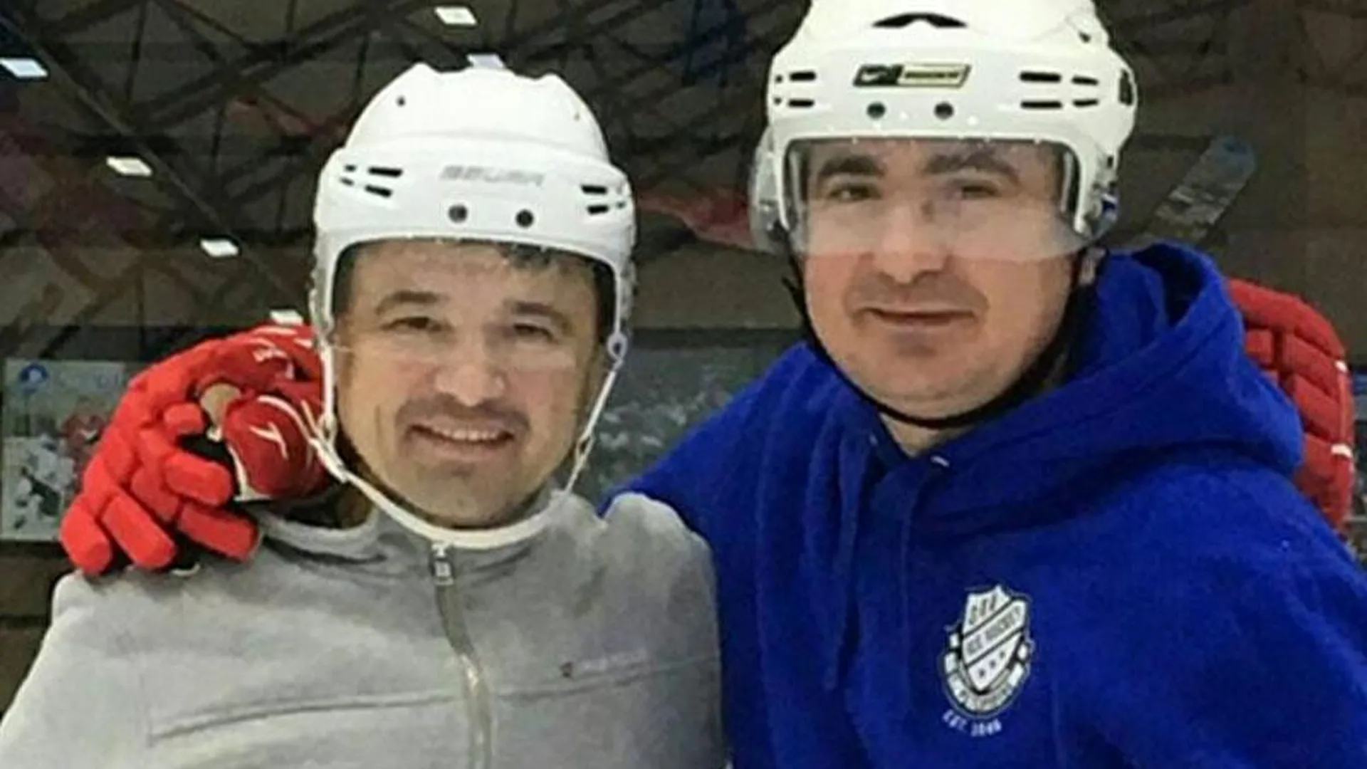 Губернаторы Московской и Тульской областей сыграли в хоккей