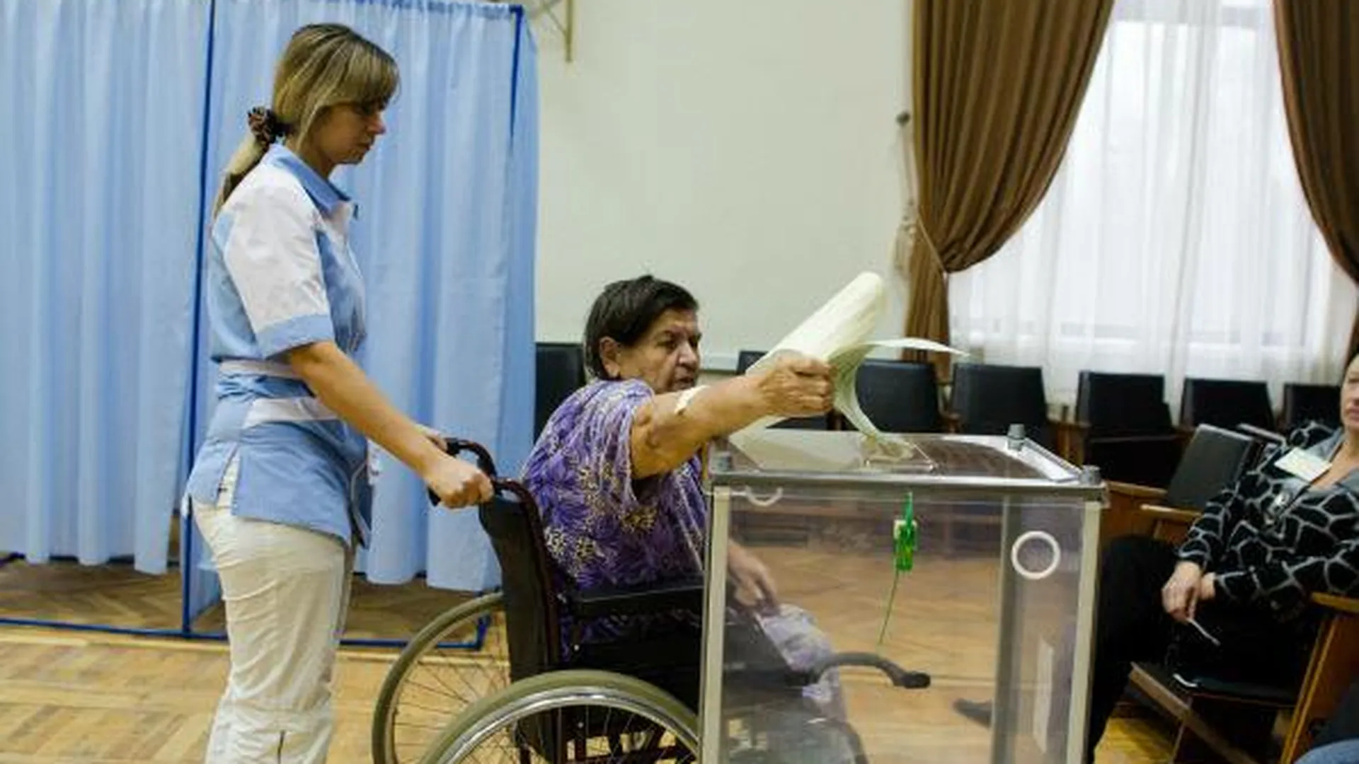 Более 750 инвалидов проголосовали на выборах в Подмосковье