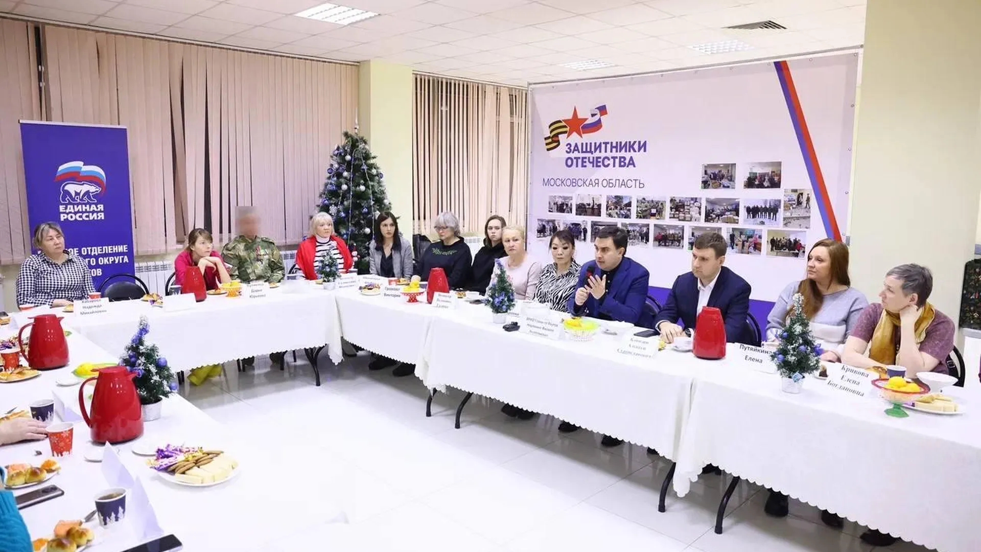 Временно исполняющий обязанности главы Реутова Филипп Науменко встретился с семьями мобилизованных