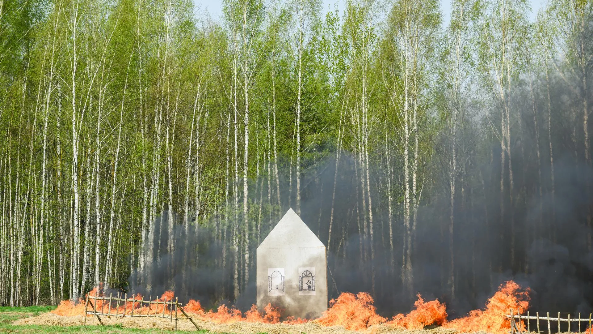 Эксперт по безопасности Халилов перечислил способы спасти свой дом от лесного пожара
