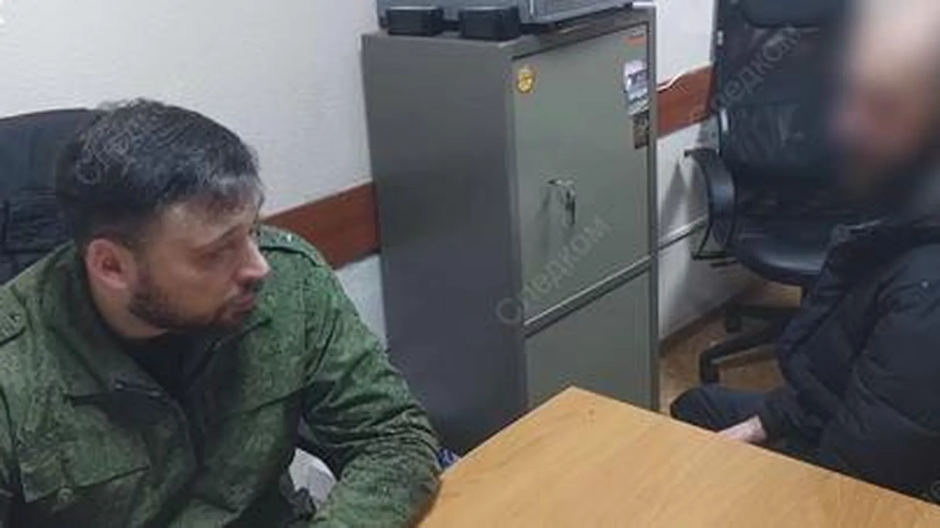 Допрос организатора сгоревшего приюта в Кемерове сняли на видео