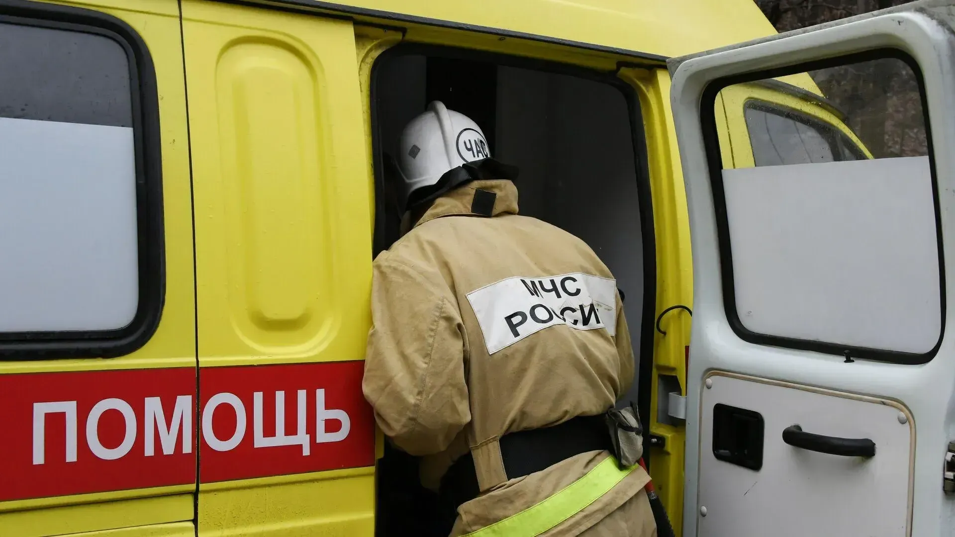 Два человека погибли и трое пострадали в аварии в Москве