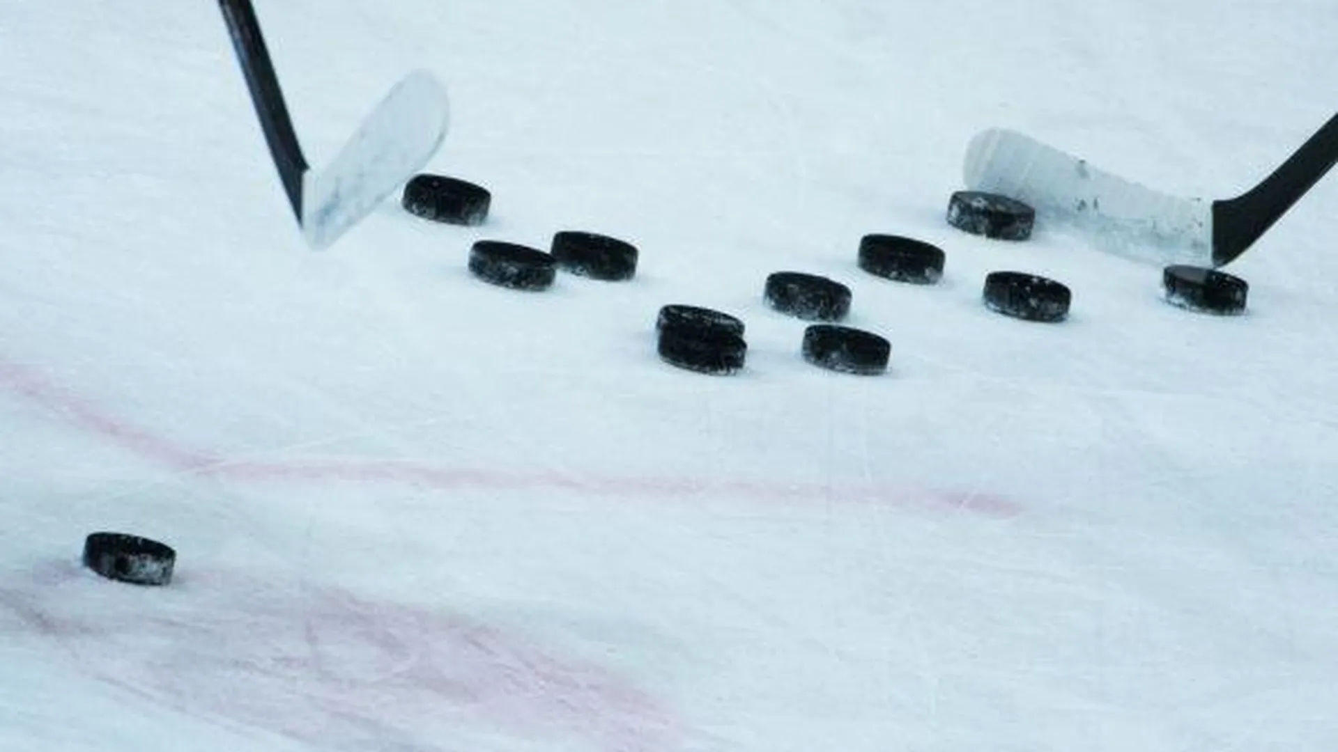 В Егорьевском районе открылся еще один хоккейный корт