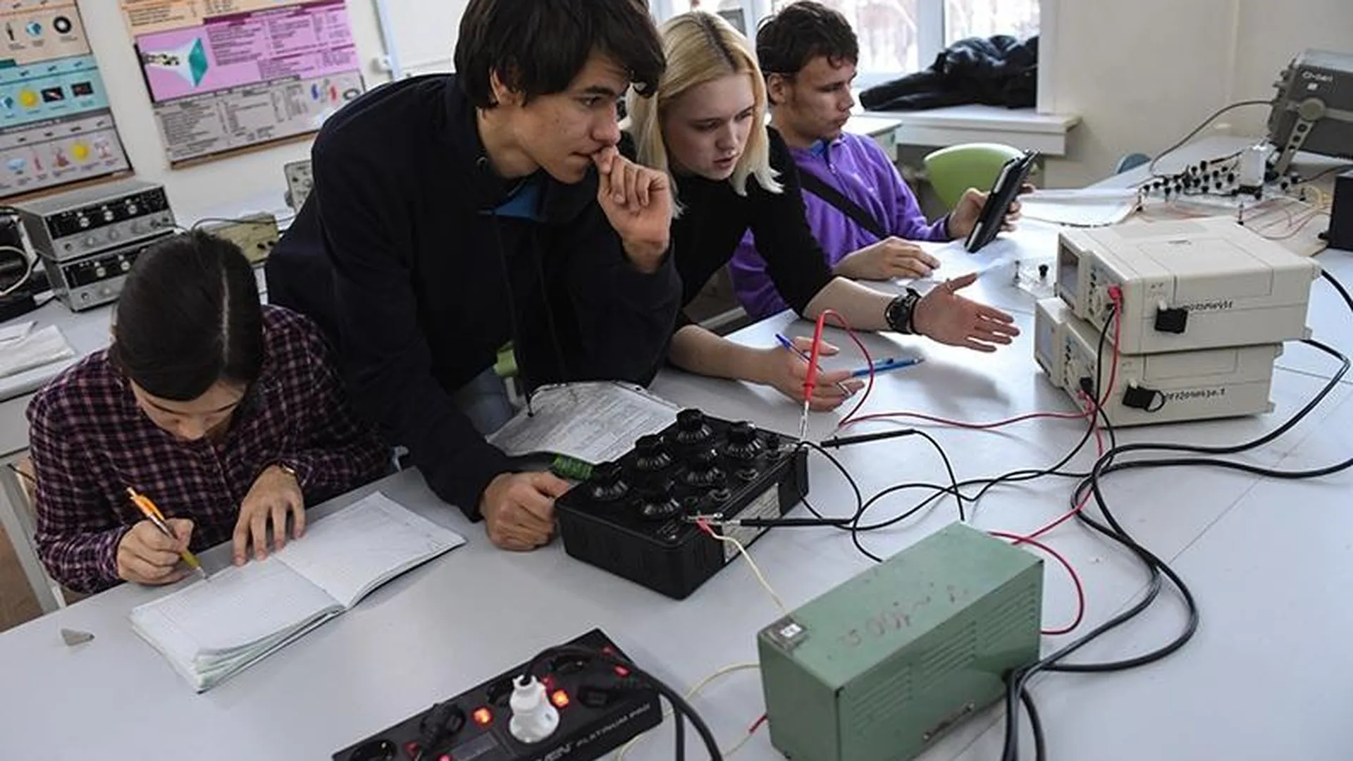 Школьники из Одинцово планируют изобрести контролер стресса и запатентовать его 