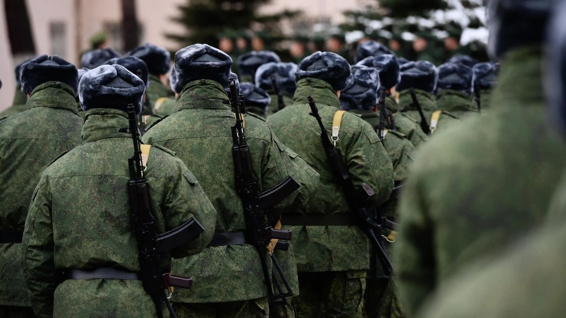 Единый знак отличия для помогающих бойцам СВО волонтеров предложили создать в России