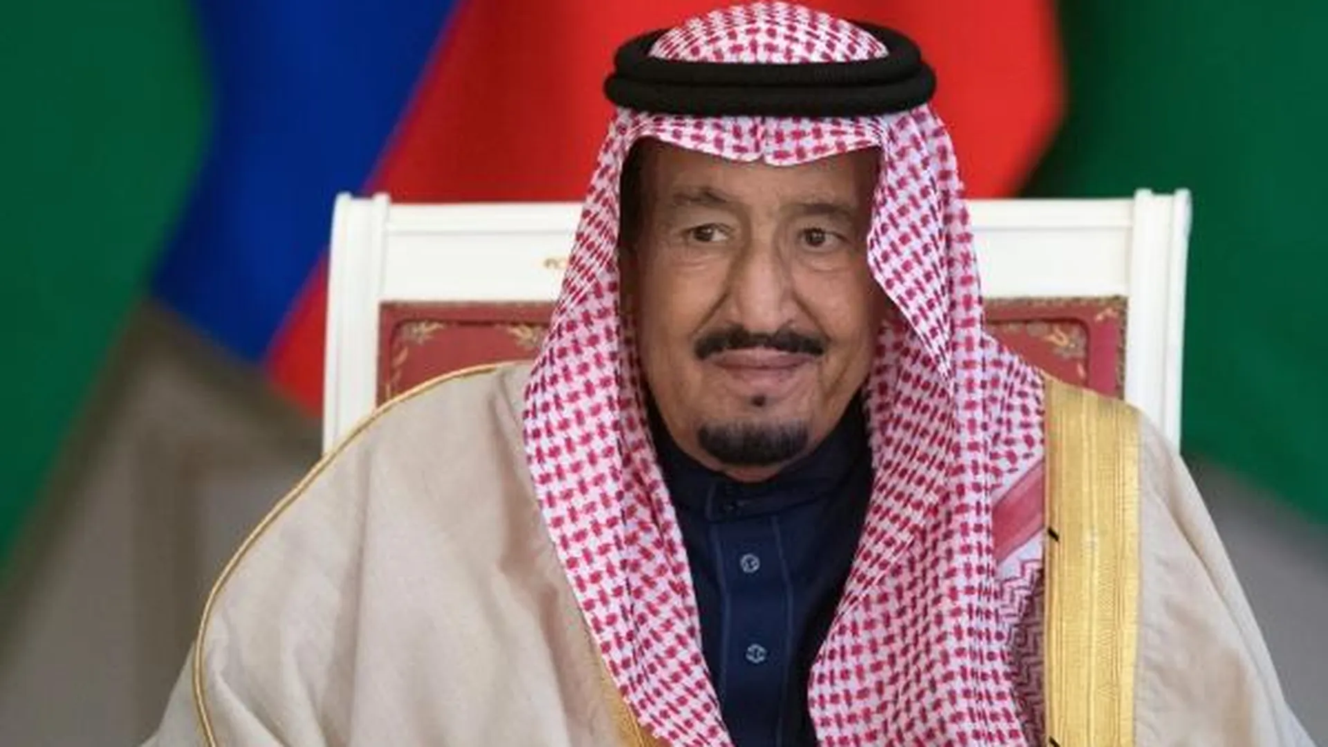 Король Саудовской Аравии попал в больницу