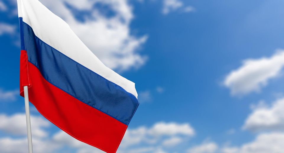 В столице Нигера Ниамее на 15 кольцевых развязках подняли российские флаги