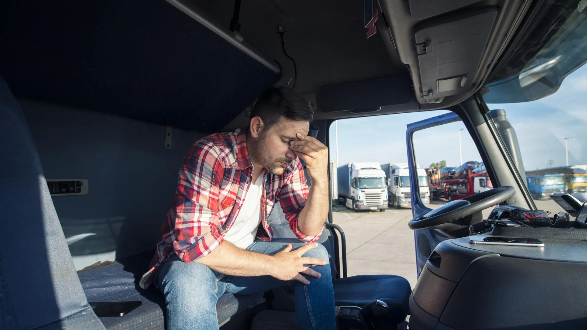 Flashing Truck Drivers