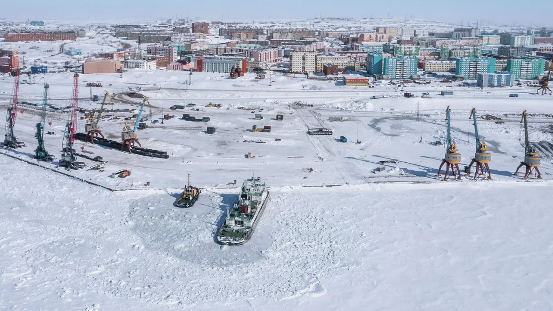 Стали известны последствия возможного выхода России из Арктического совета