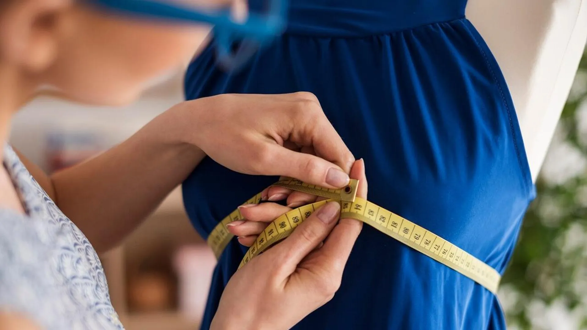 «Объемы уменьшатся на 1-2 размера»: массажист раскрыл секрет, который поможет похудеть до Нового года