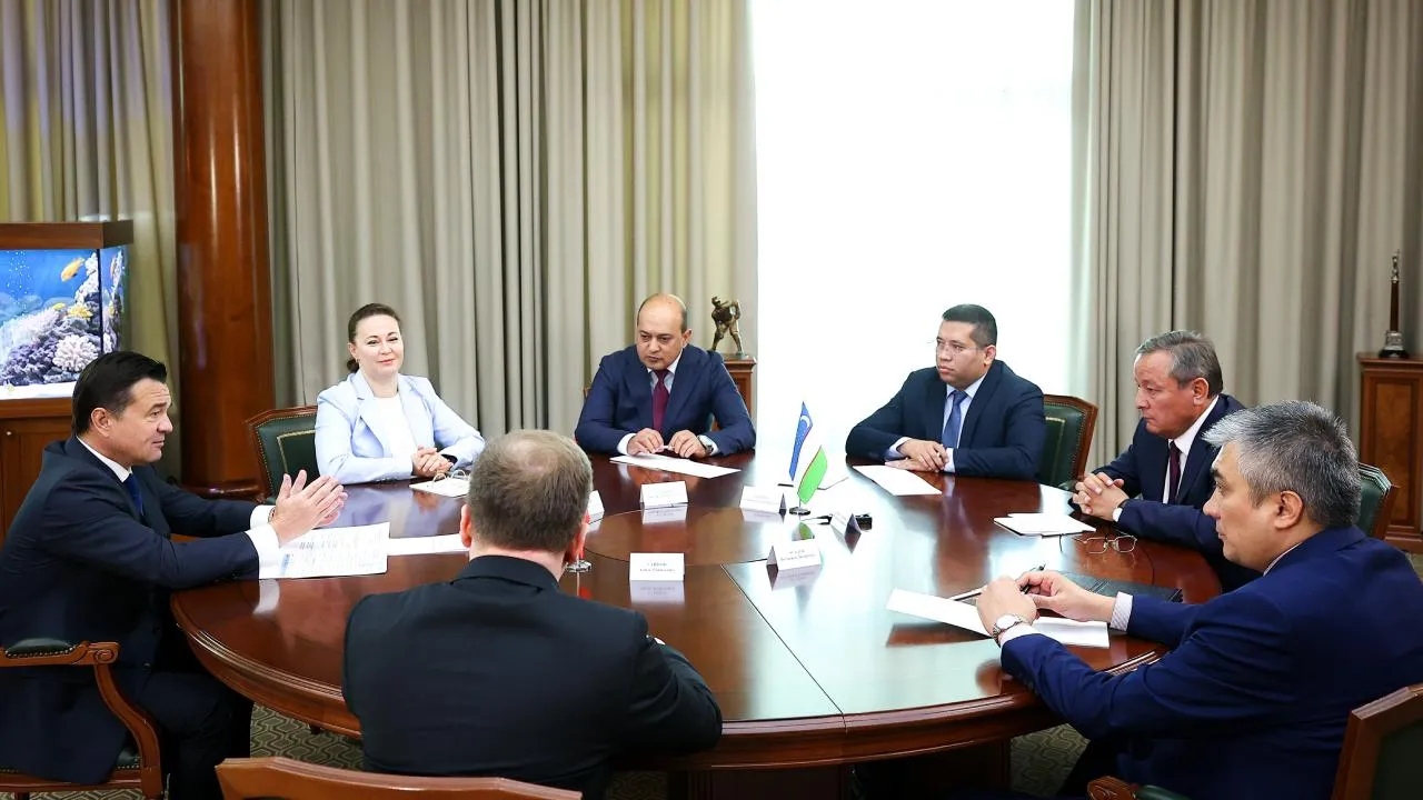 Губернатор Подмосковья Воробьев обсудил сотрудничество с хокимом Андижанской области Узбекистана