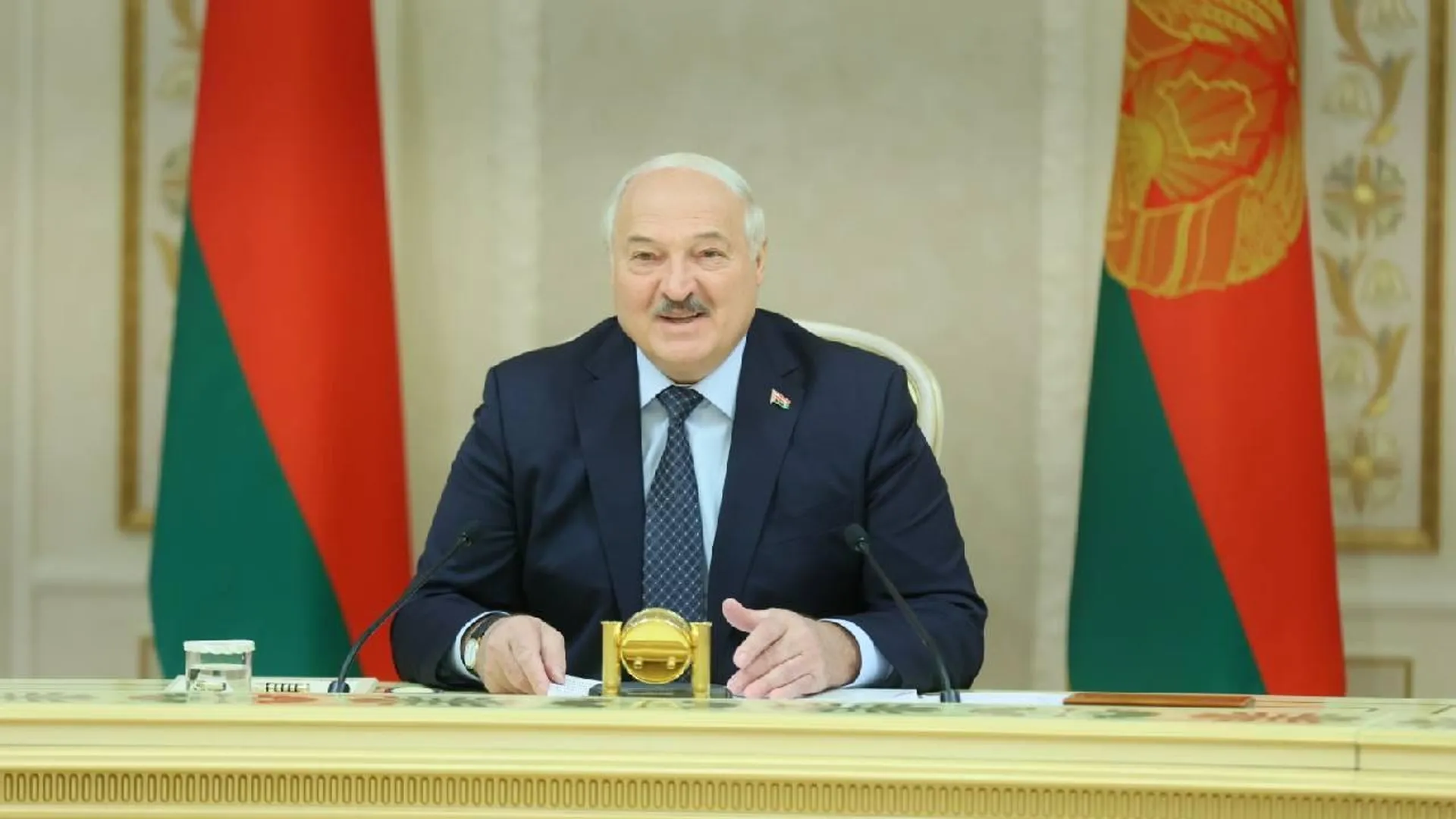 Лукашенко заявил о намерении построить в Белоруссии вторую АЭС