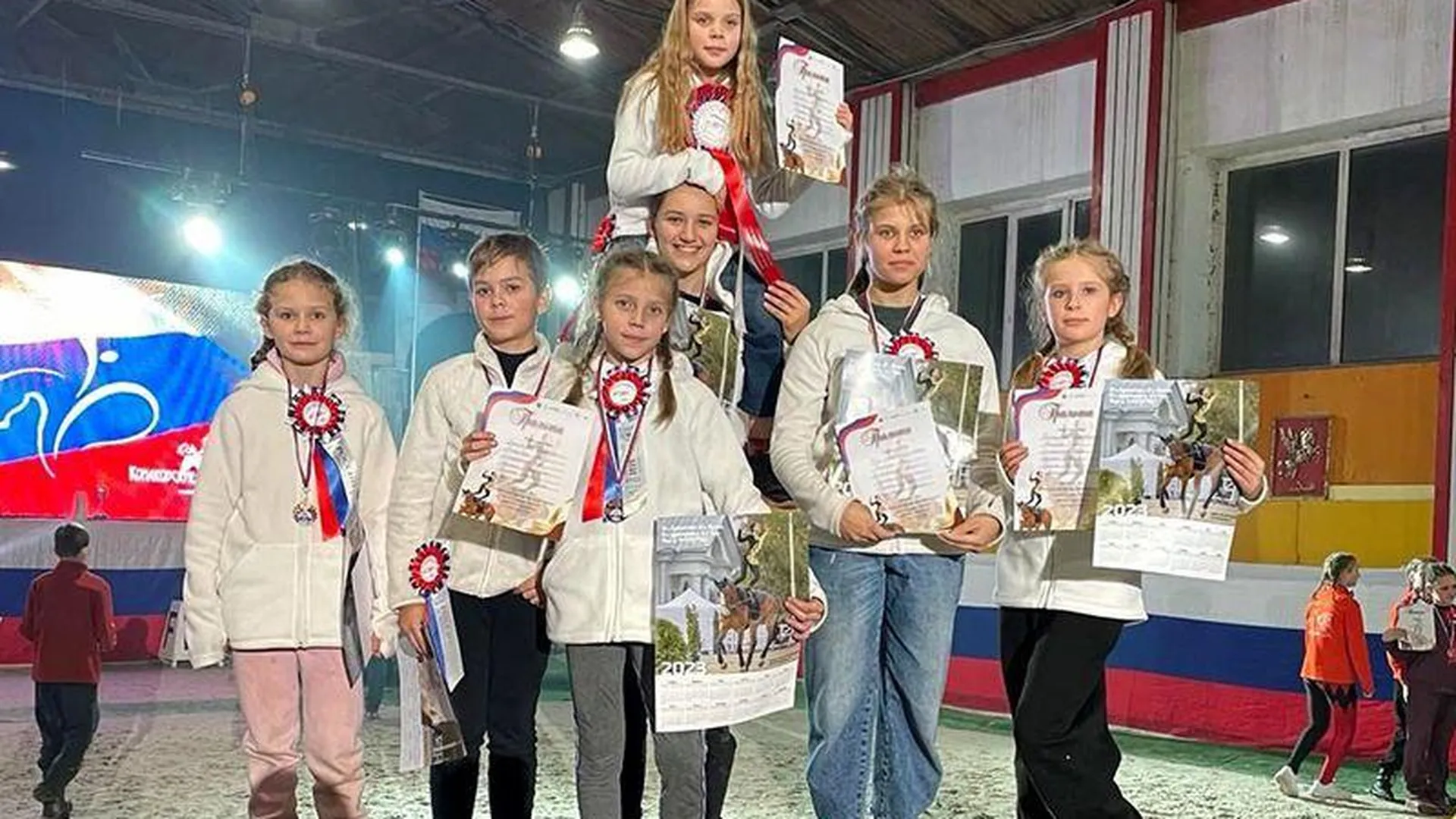 Спортсмены из Котельников успешно выступили на всероссийских соревнованиях по вольтижировке