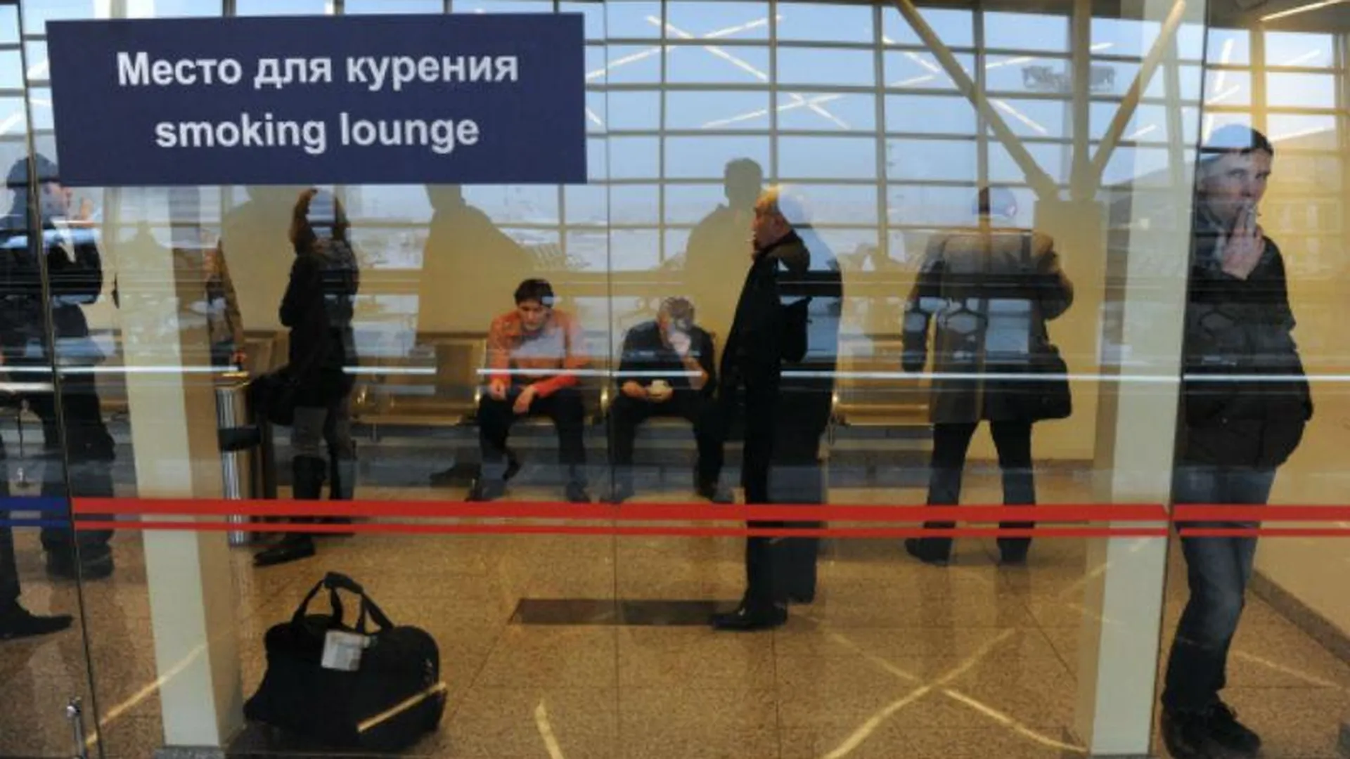 «Аэрофлот» против курительных комнат в аэропортах