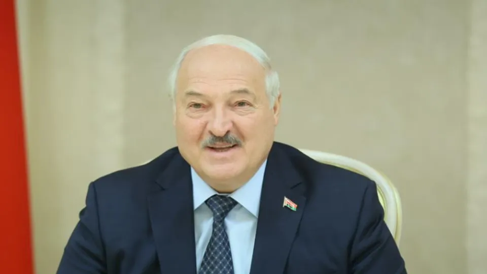 «Первый в Питере»: Лукашенко прилетел на встречу с Владимиром Путиным