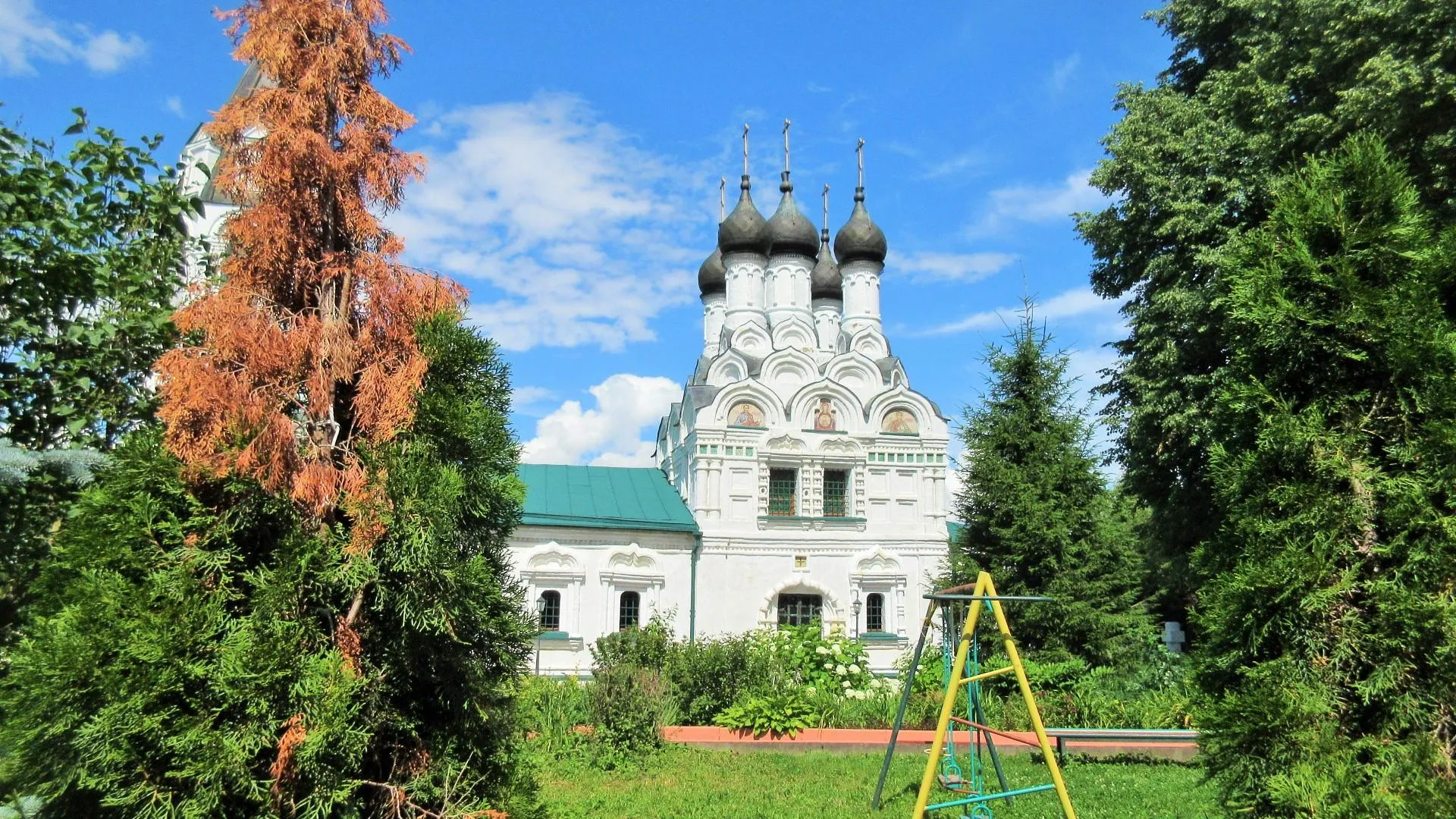 Знаменская церковь в Кузьминском