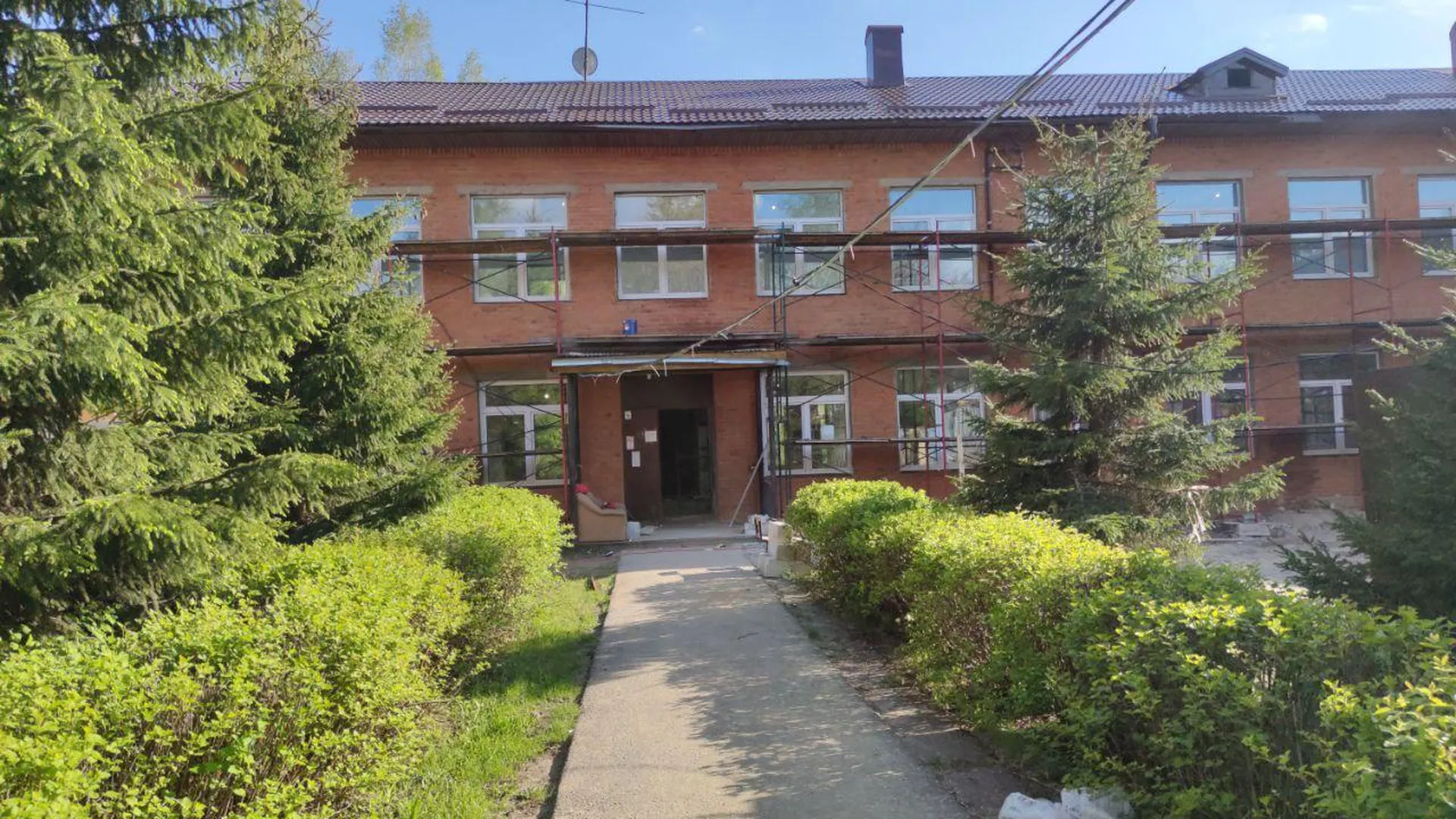 Капитальный ремонт Туровской школы в Серпухове завершили почти наполовину