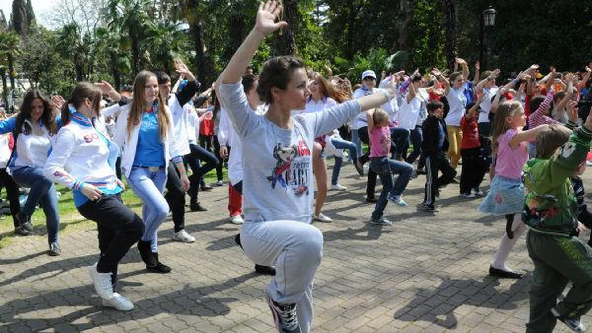 Общегородская зарядка в Орехово-Зуеве собрала 500 человек