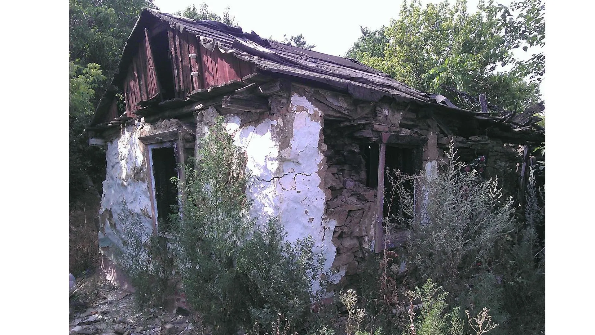 Развалины дома-мазанки Андрея Чикатило