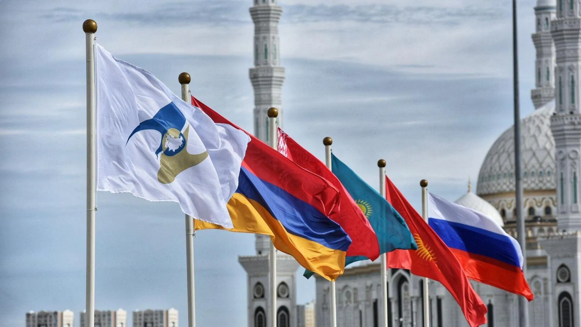 Путин оценил роль ЕАЭС для стабильного развития евразийского региона