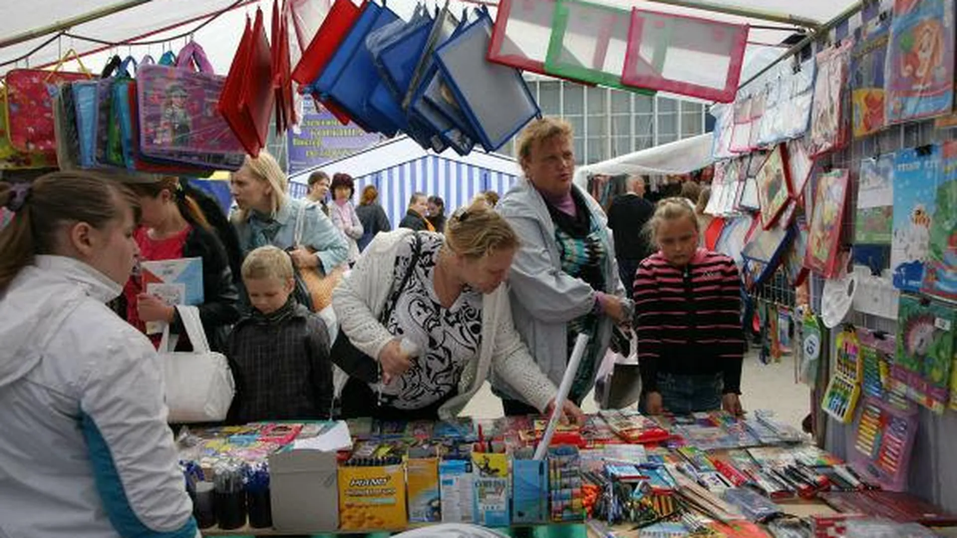 Школьные базары в Подмосковье заработают с 7 августа