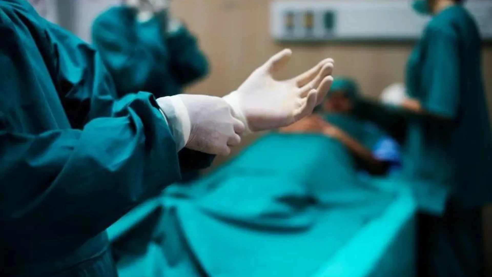 Женщина погибла после пластической операции в московской клинике