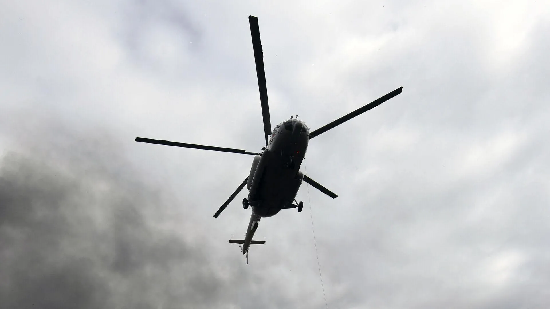Вертолет с президентом Ирана совершил жесткую посадку в Восточном Азербайджане