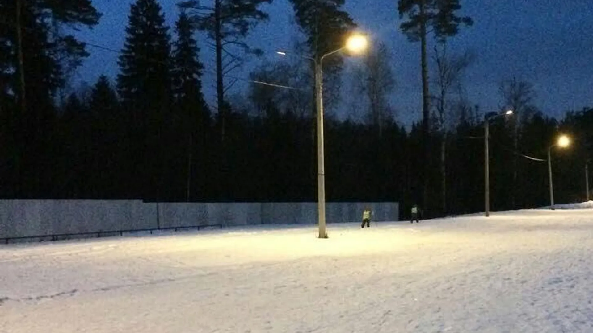 После модернизации освещения в Краснознаменске открыли лыжную трассу