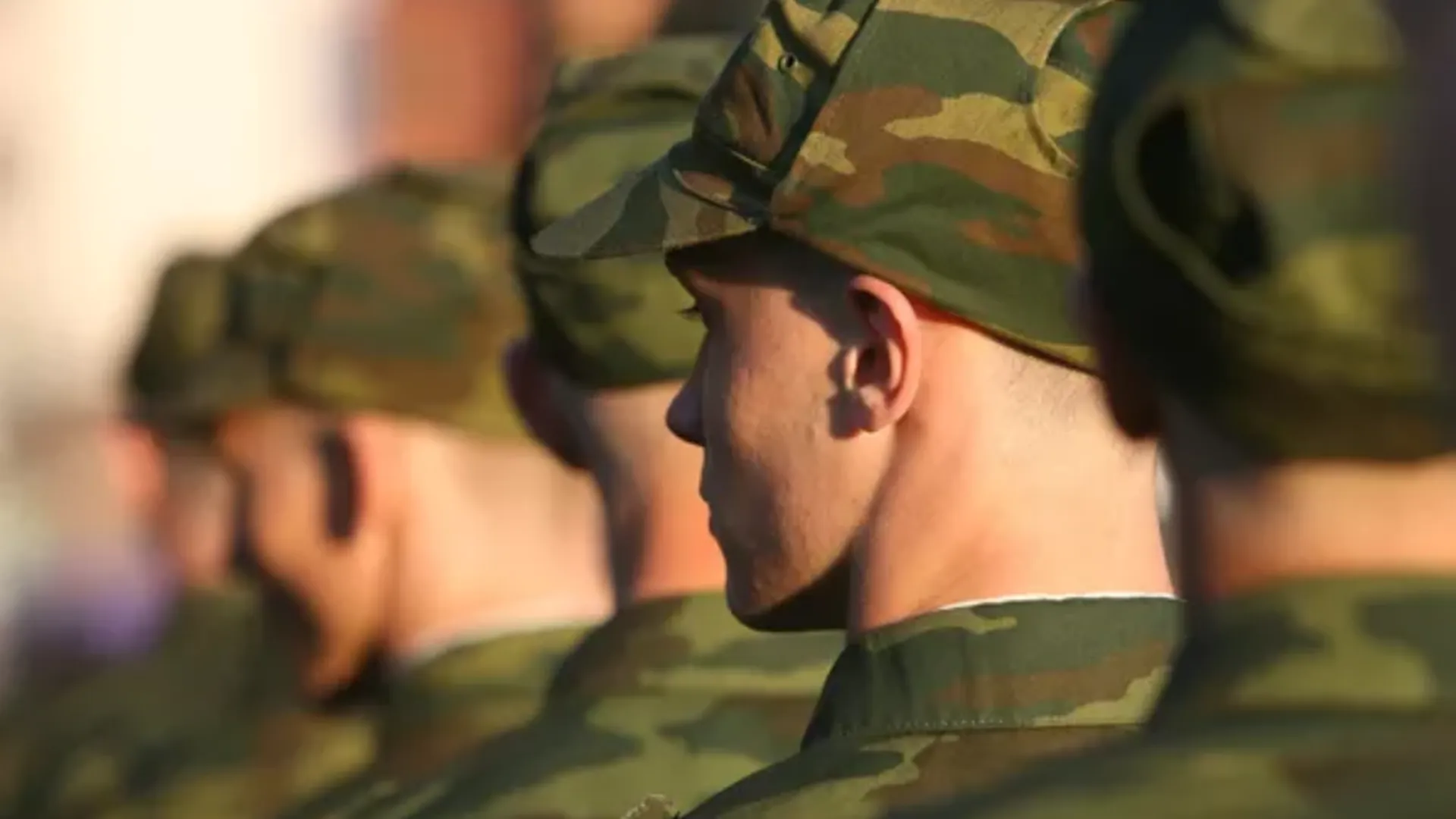 Российского военного отправят в колонию на шесть лет за самоволку