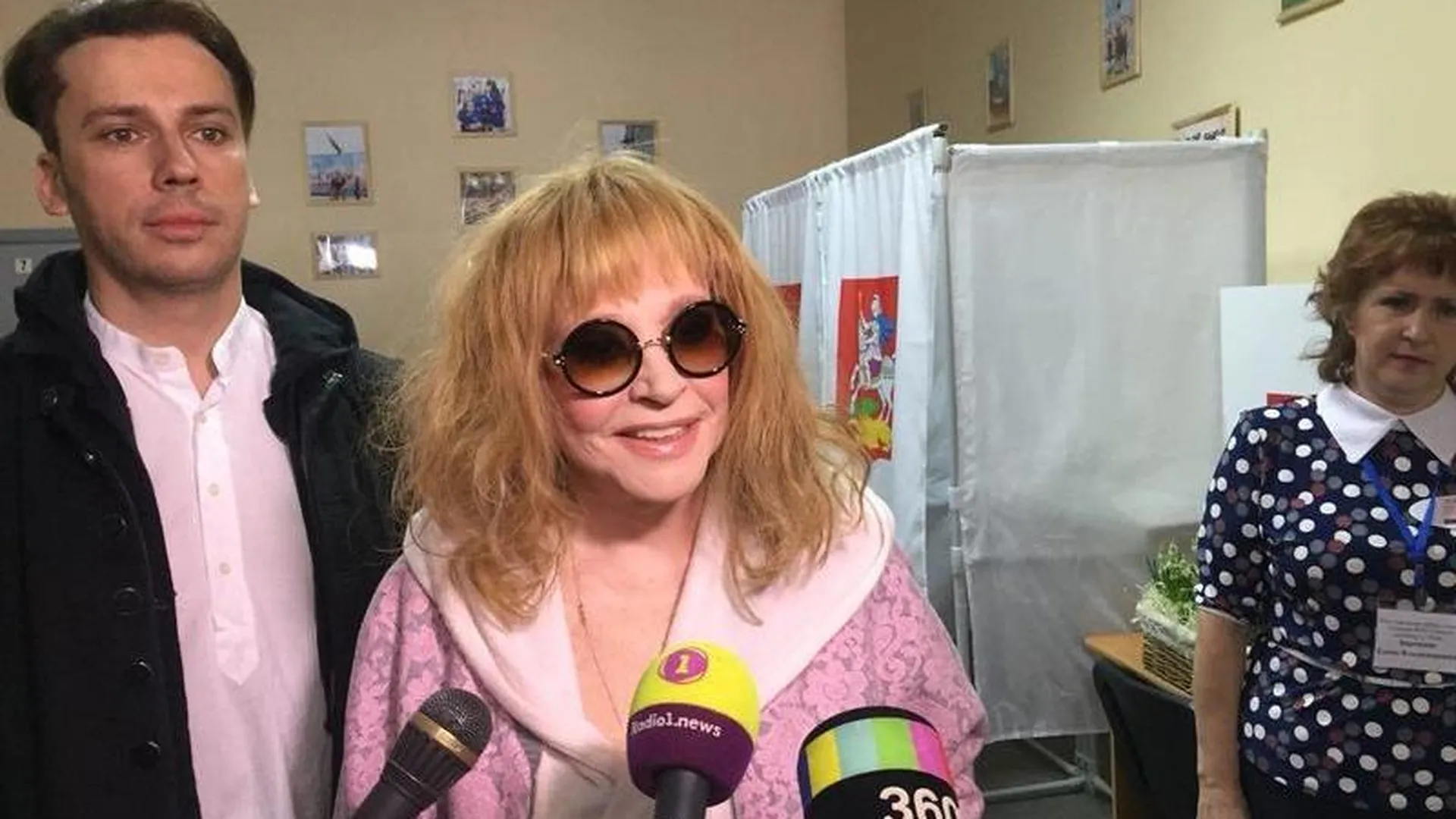 Пугачевой и Галкину понравилась организация выборов в Звенигороде