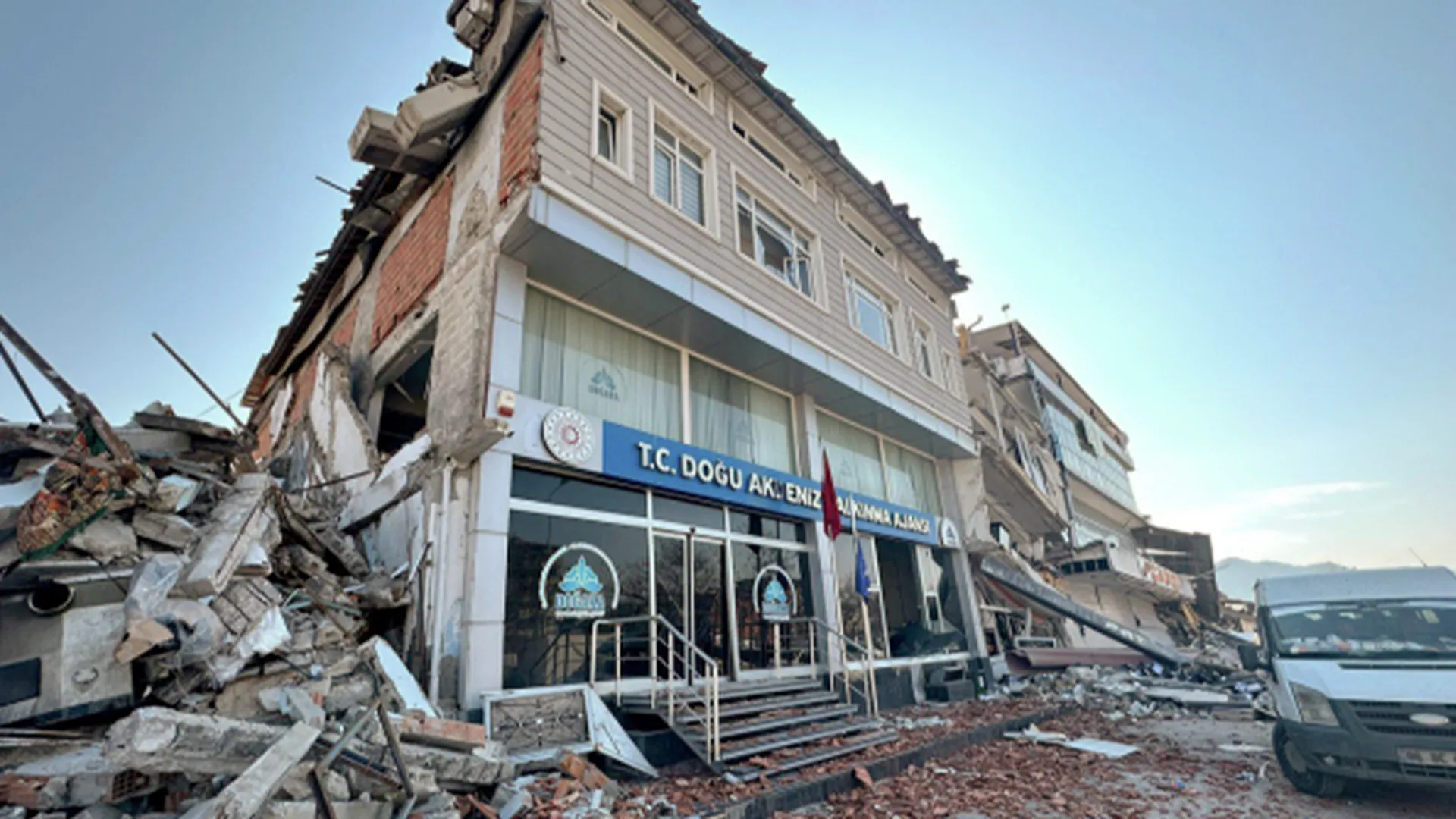 Экономист назвал сроки восстановления Турции после землетрясений