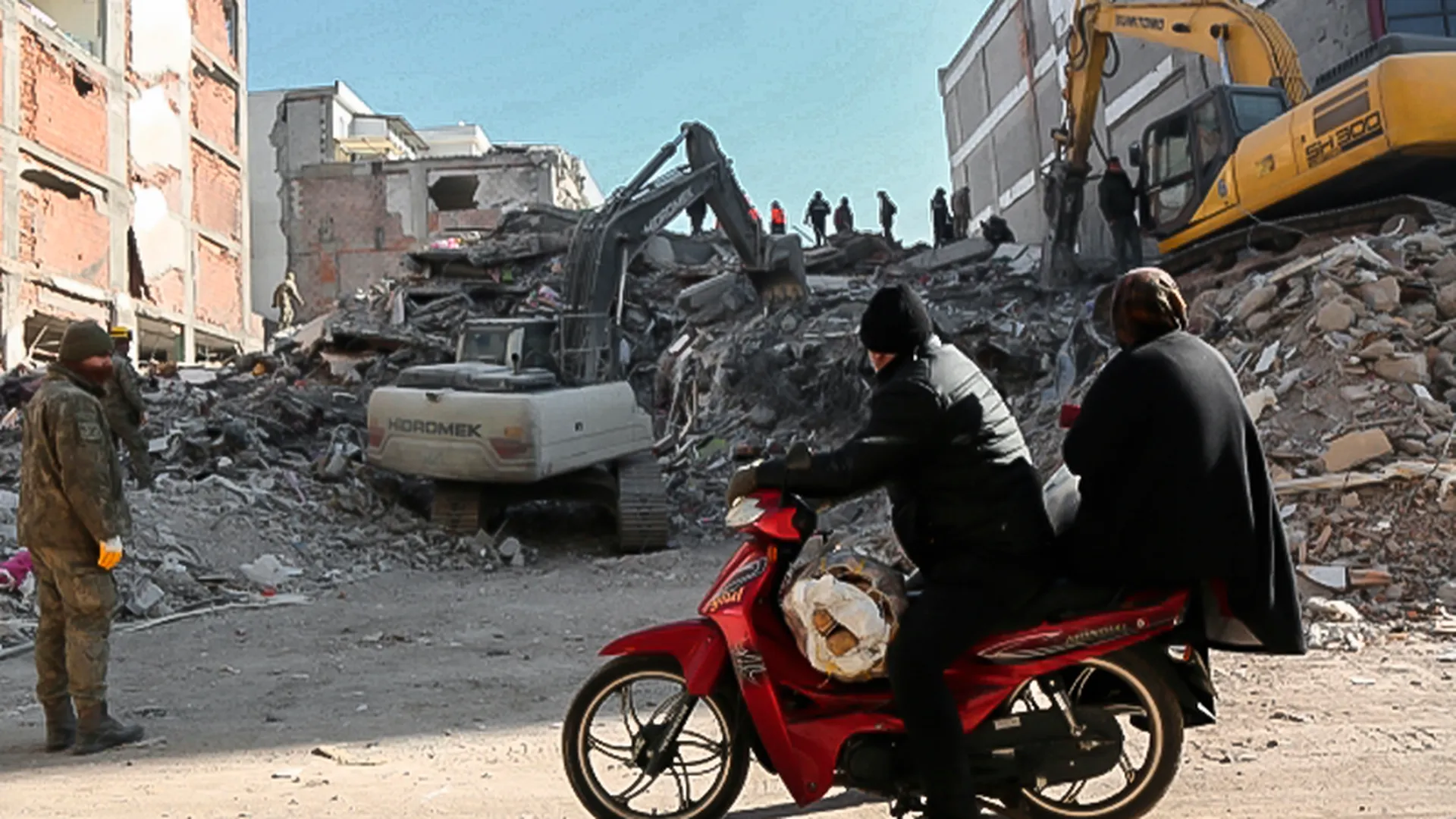 «Здесь опасно и страшно»: россияне планируют покинуть Турцию из-за землетрясений