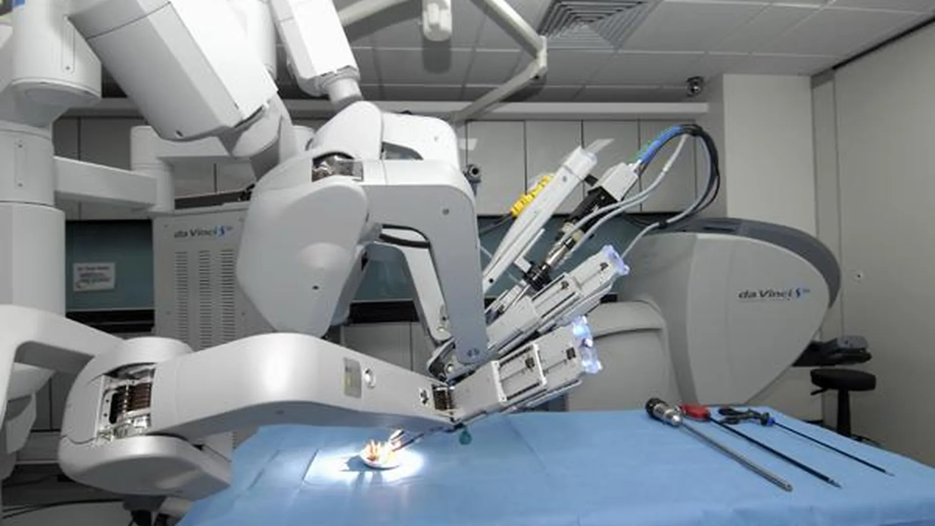 В больнице Реутова провели  уникальную операцию с помощью робота