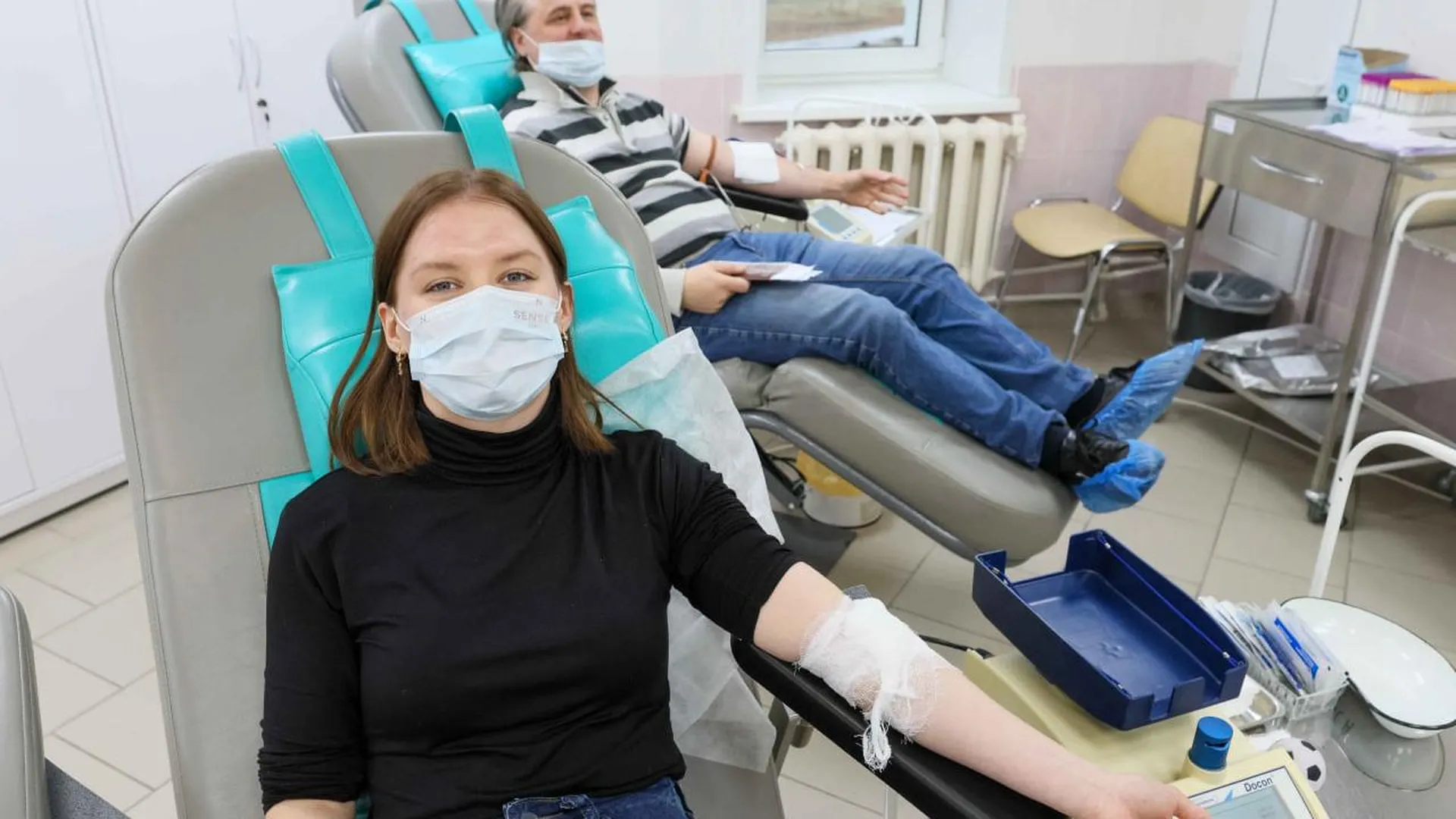 Рекордное количество доноров обратилось в службу крови Подмосковья в первый день после теракта