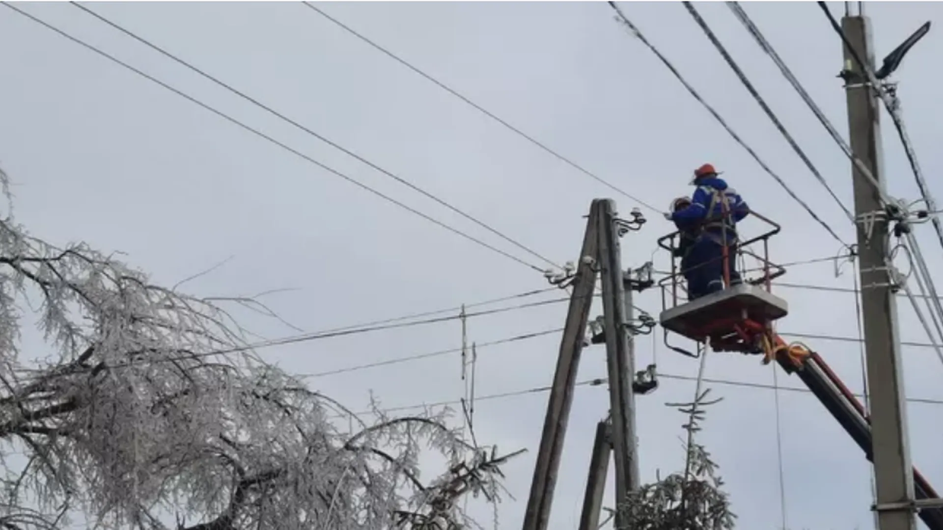 Жители Академического района в Екатеринбурге остались без электричества