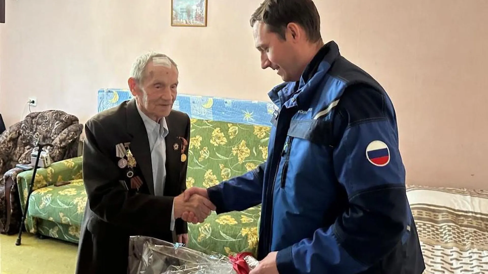 Компания «Мособлэнерго» поздравила ветеранов с Днем Победы