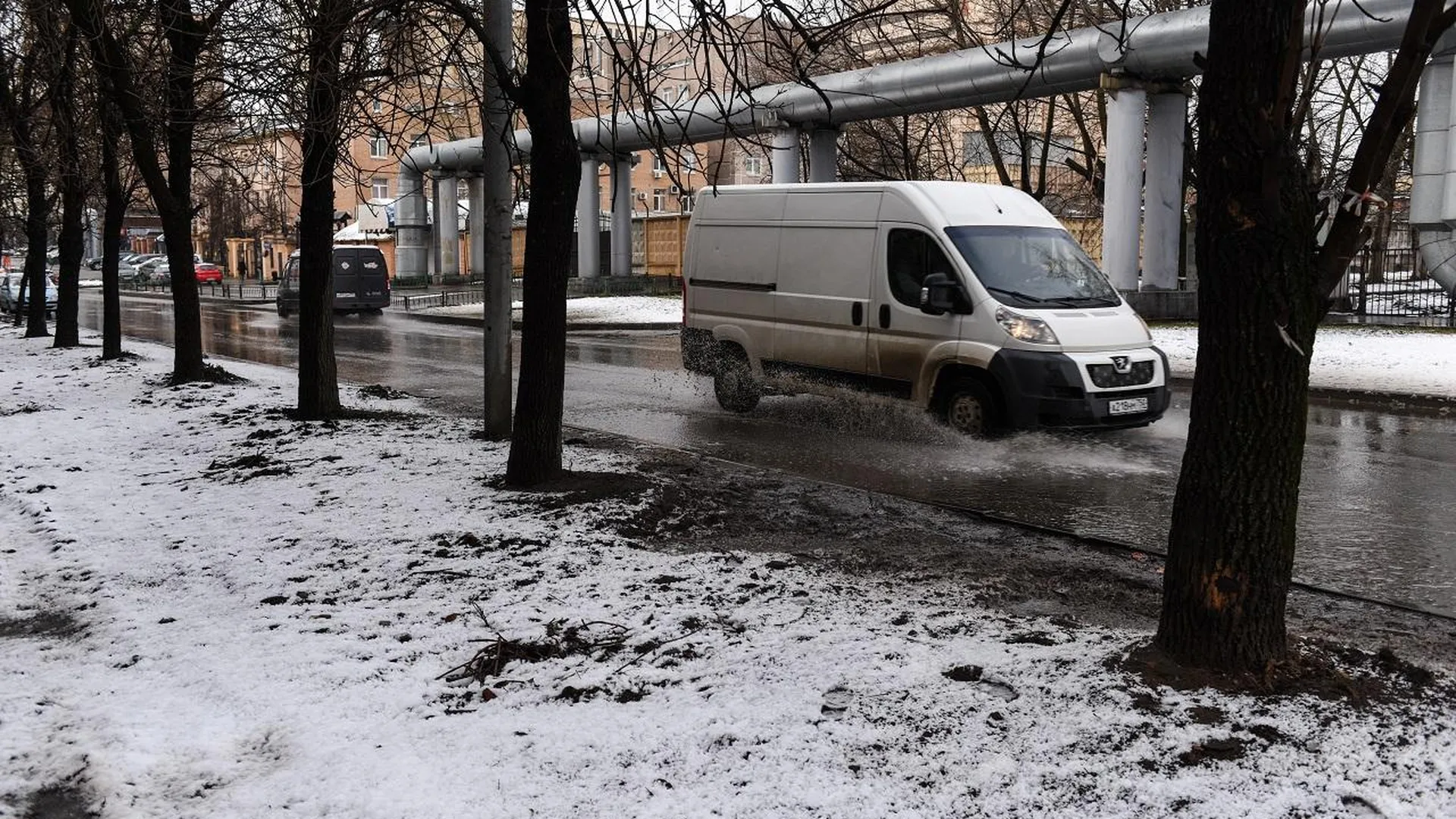 Жителям Московской области рассказали о дорожной обстановке утром в среду