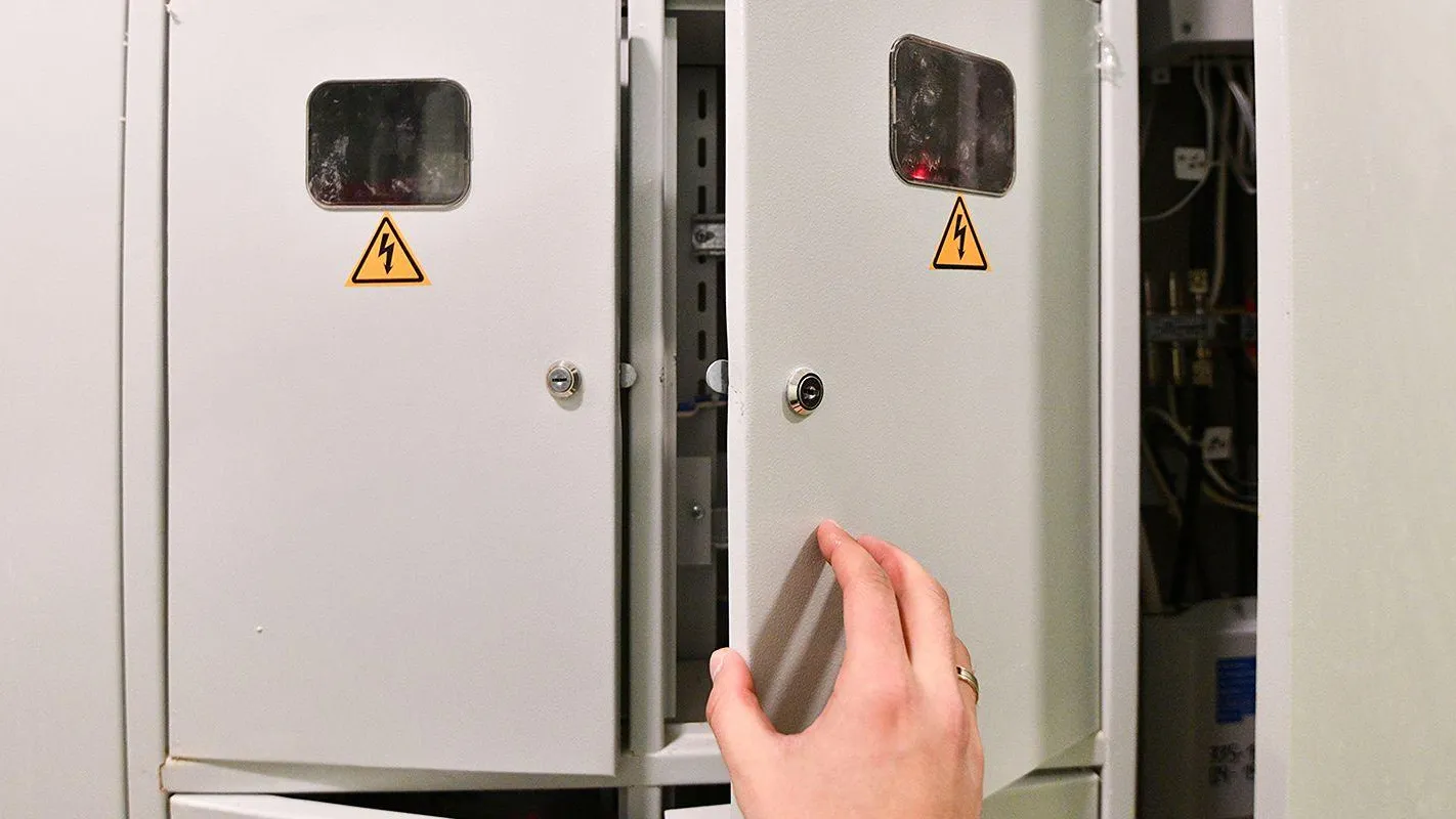 Горячая линия для передачи показаний счетчиков электроэнергии ...