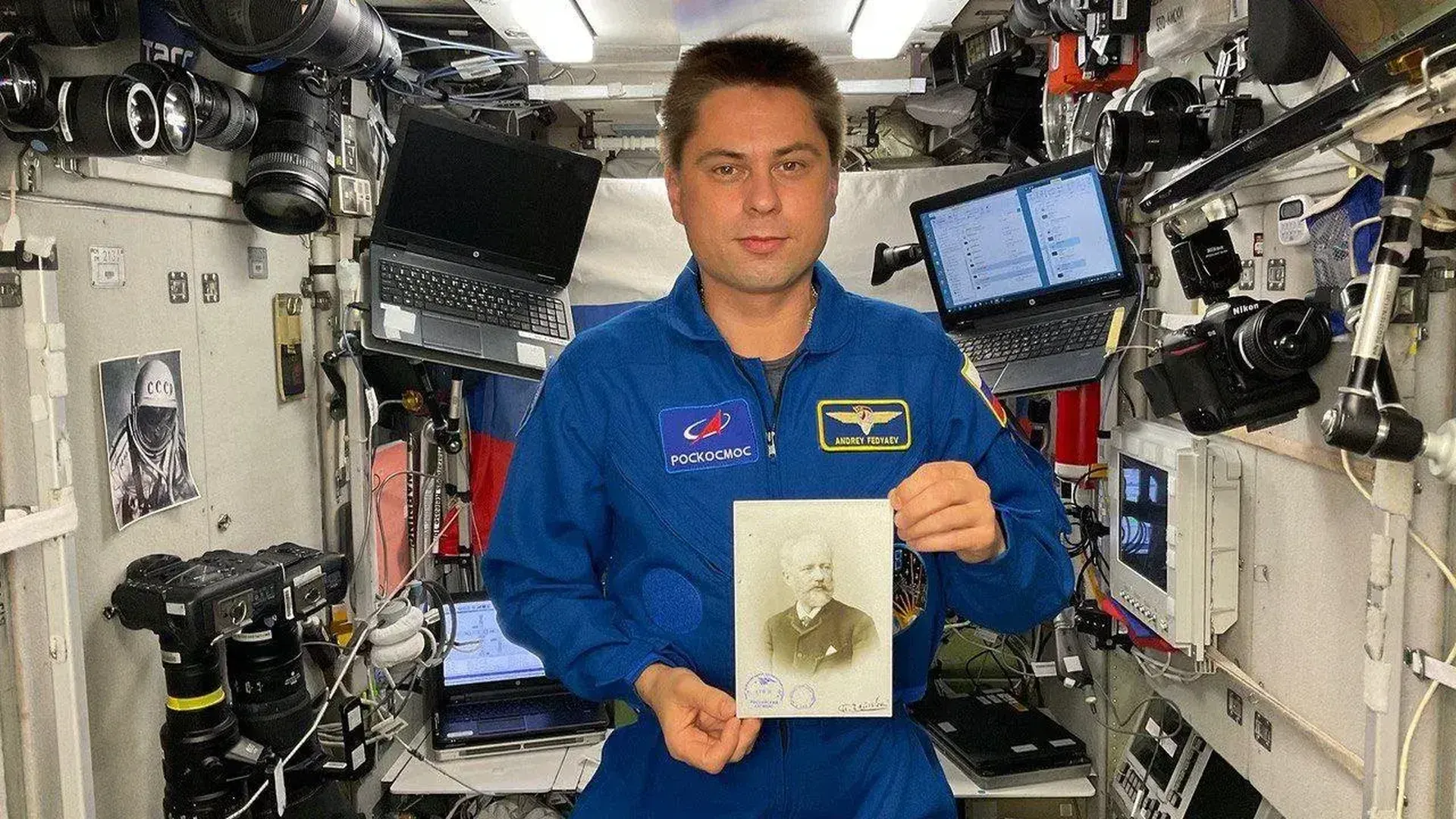 Космонавт из Клина доставил на МКС фотографию Петра Чайковского