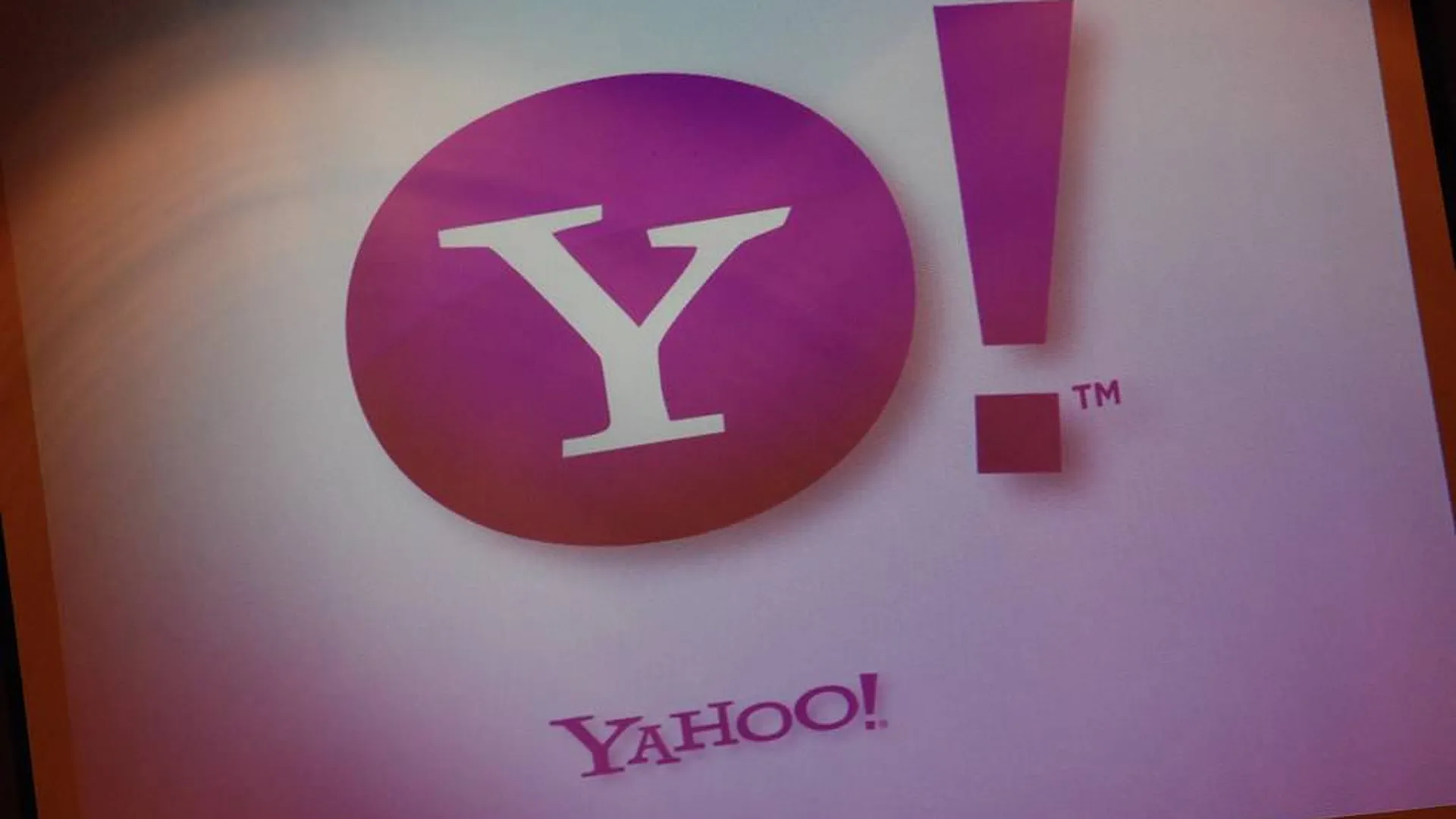 Yahoo! чуть не заблокировали в России из-за «Тайной любви»