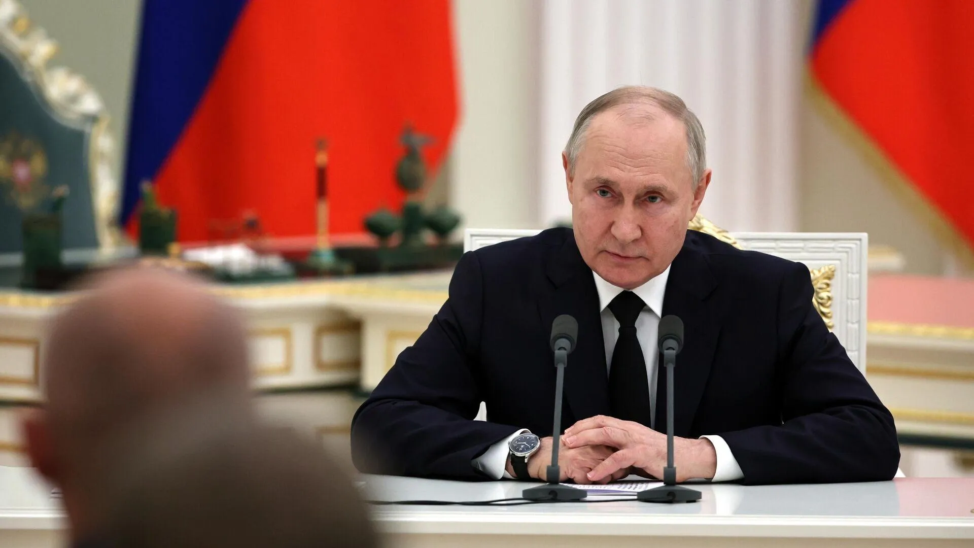 Путин заявил о продолжении выполнения всех поставленных Генштабом и МО задач