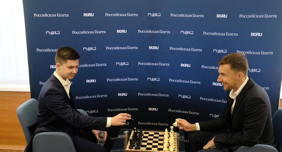 Самый молодой российский гроссмейстер Землянский получит стипендию Карякина